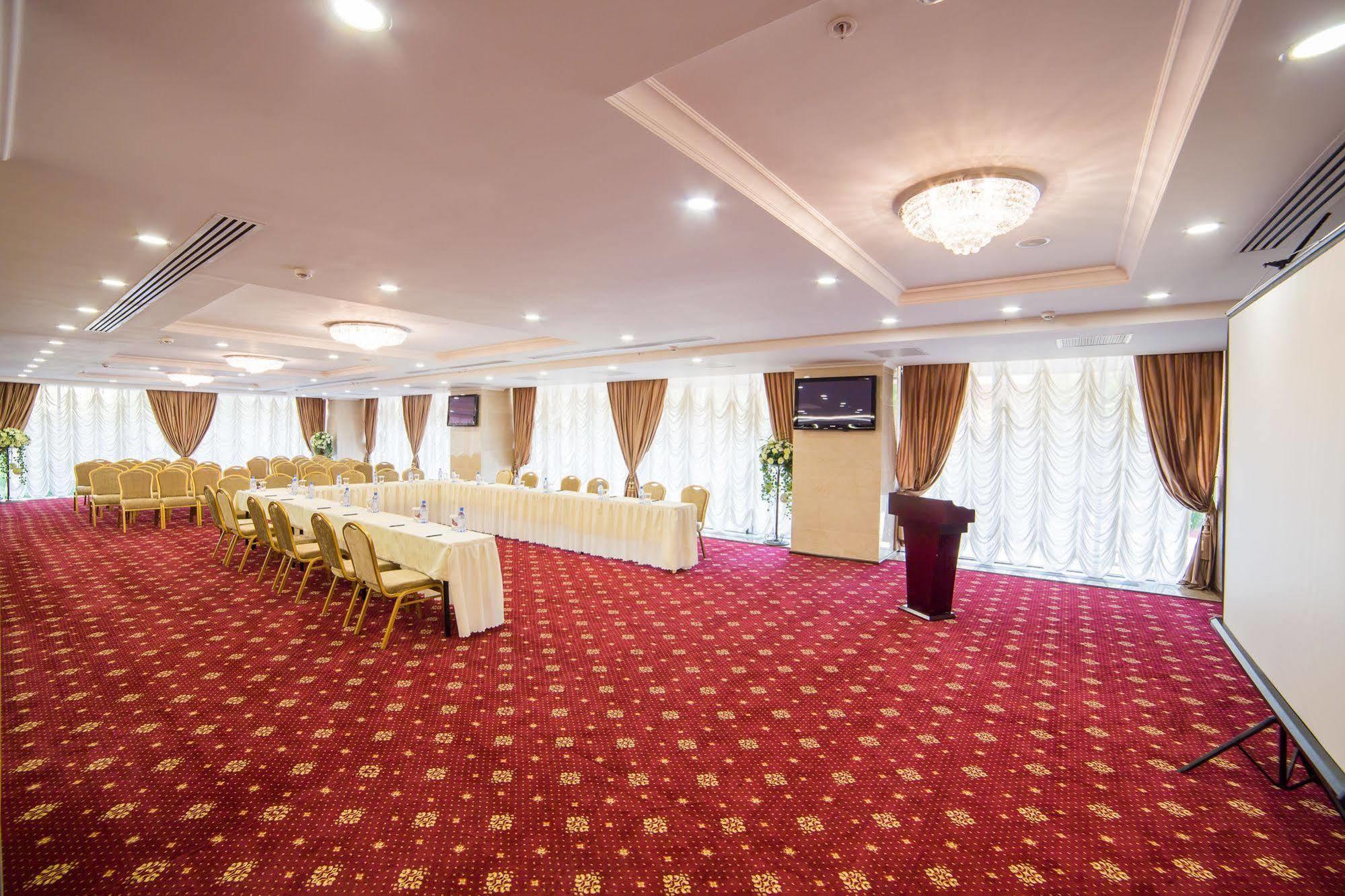 Shera Inn Hotel Almatı Dış mekan fotoğraf